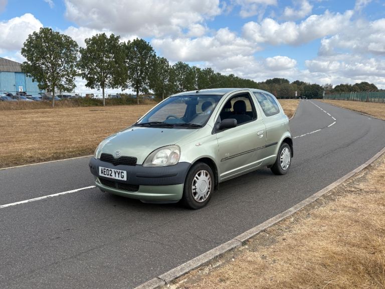 Toyota yaris 2002