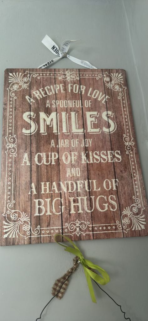 Selection of Wall Decor: Pictures, Plaques, and Wicker Heart