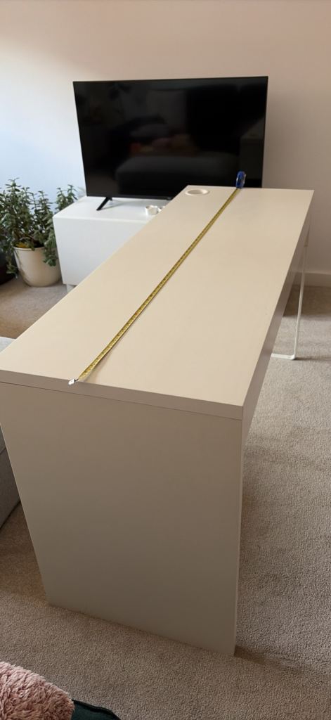 IKEA MICKE Desk, White, 142x50 cm – Good Condition