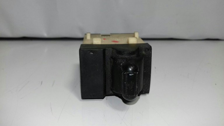 Jeep Cherokee Electric Window Switch 2001-2007 5 Door Unknown