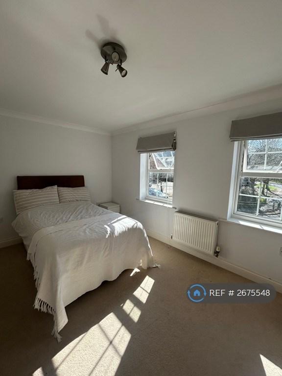 1 bedroom in St. Georges Drive, Bournemouth, BH11 (#2675548)