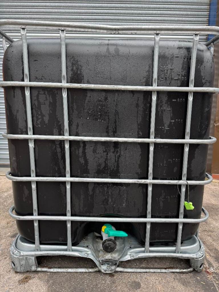 RECONDITIONED CLEAN 1000LTR BLACK IBC CONTAINER FOOD GRADE (DELIVERY AVAILABLE)