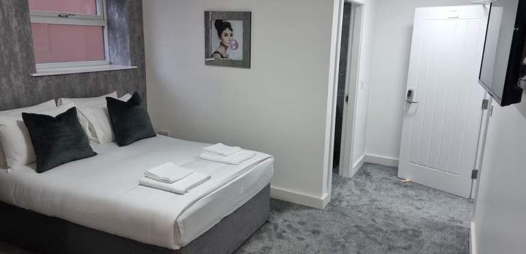 Rooms to Let