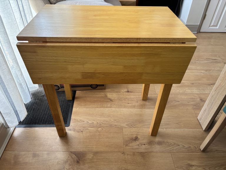 Wooden Drop-Leaf Dining Table – Good Condition