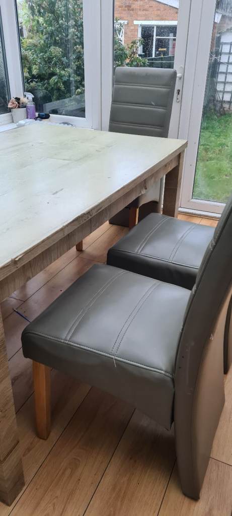 Dining table and 6 chairs