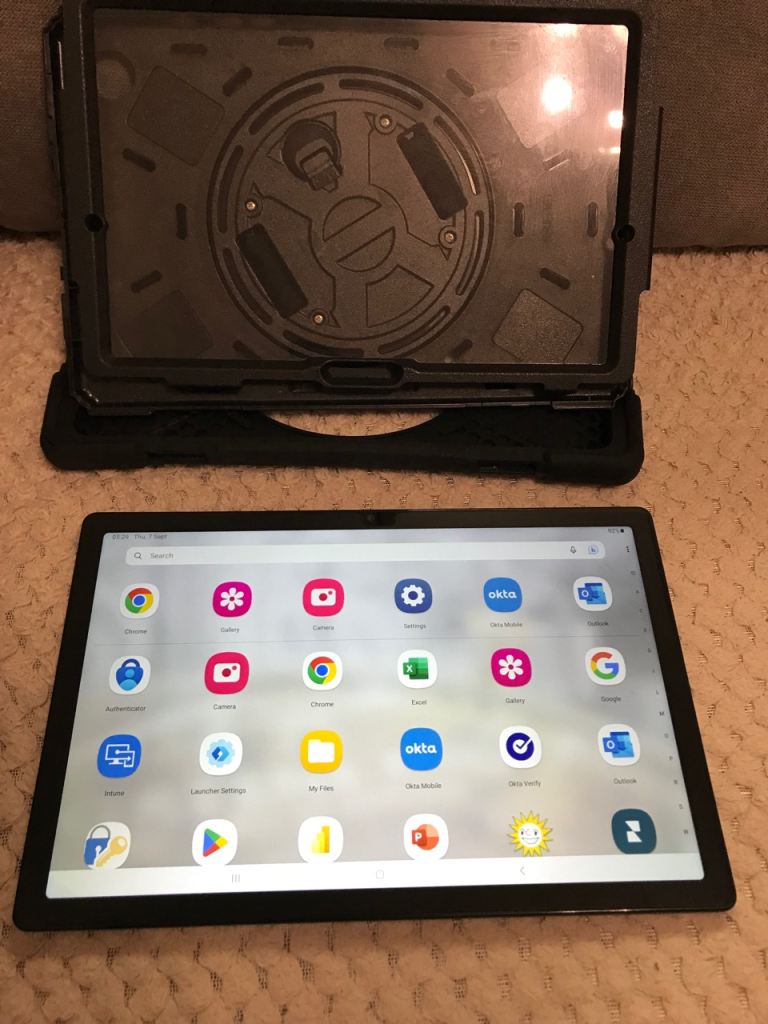 Samsung  Galaxy Tab A8 10.5"inch Wi-Fi, 32GB  4GB RAM, Gray mint condition as new