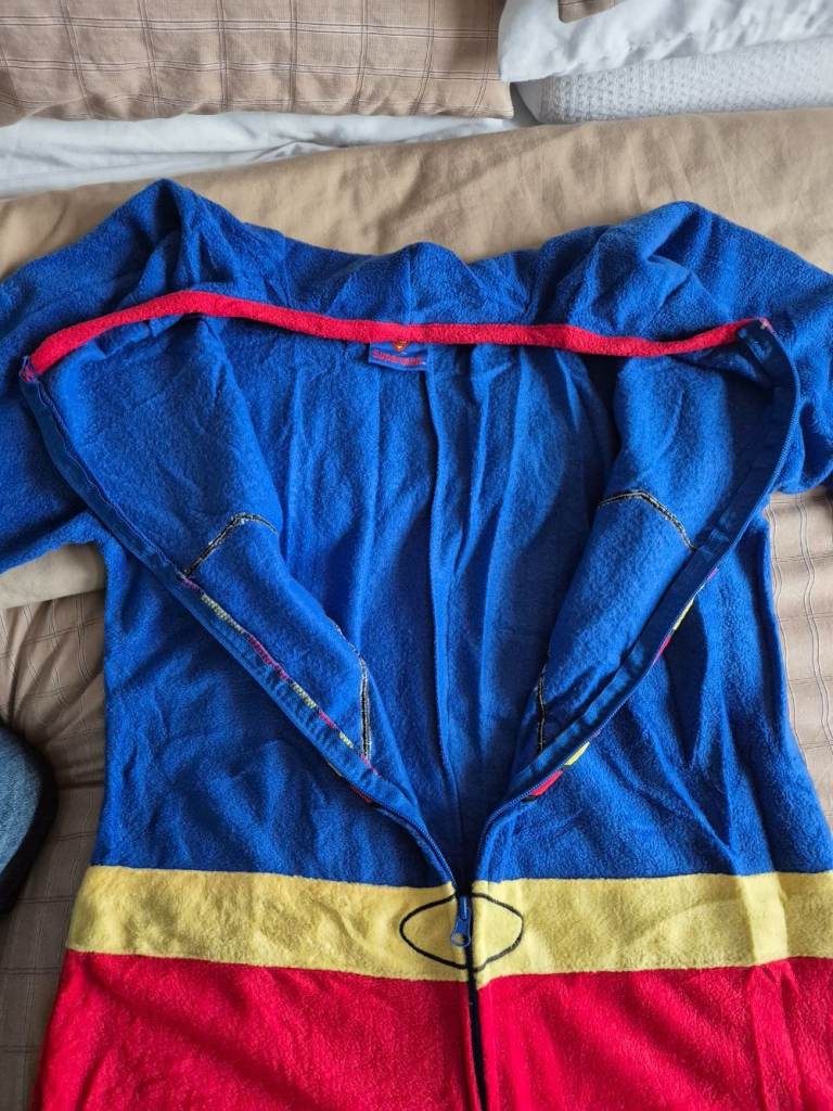 Superman Onesie Outfit in SMALL - or fancy dress - unused - brand new ...