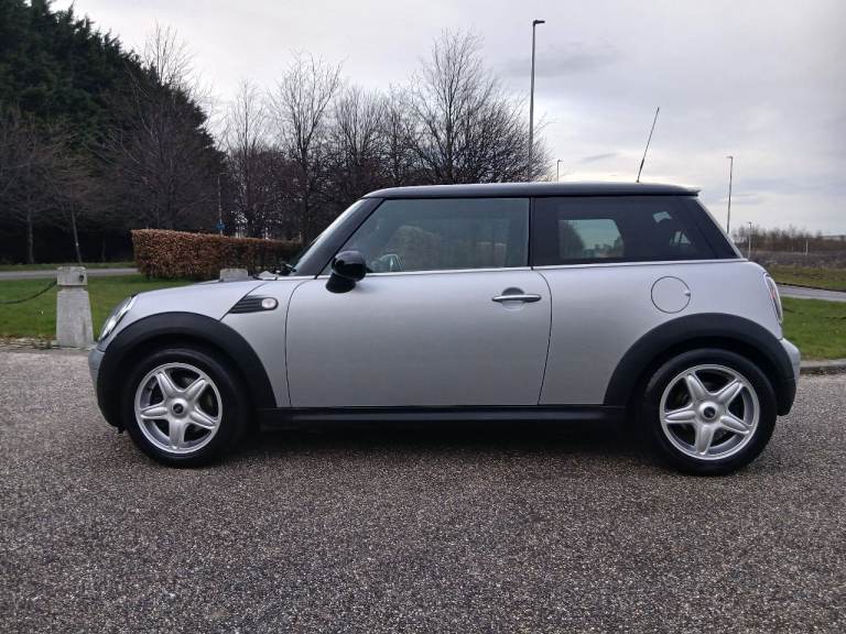 MINI COOPER 1.6 AUTOMATIC – FULL SERVICE HISTORY – STUNNING CONDITION