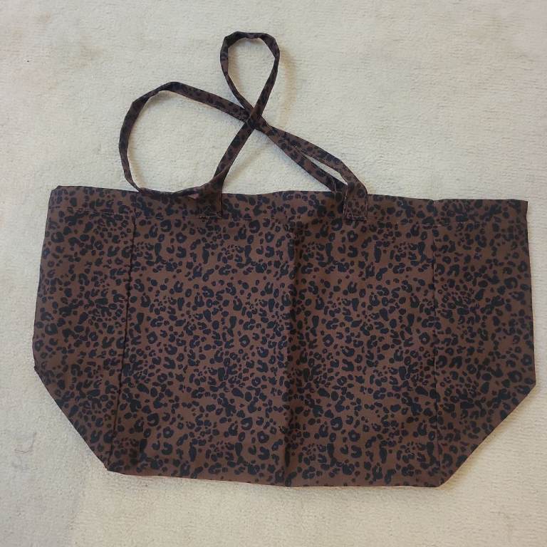 Tote bag