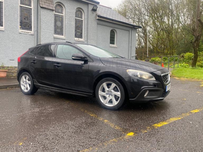 2013 Volvo V40 D2 Cross Country Lux Nav 5dr HATCHBACK Diesel Manual