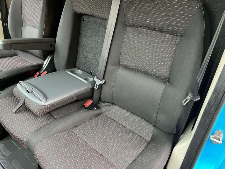 2022 Peugeot Boxer 2.2 BlueHDi 335 S Platform Cab L3 EU6 Luton DIESEL Manual