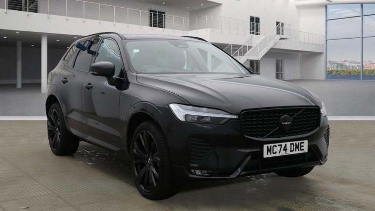 2025 Volvo XC60 2.0 B5P Ultra Black Edition 5dr AWD Geartronic ESTATE PETROL Automatic