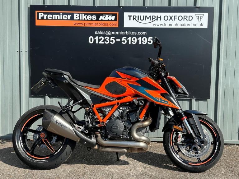 Stunning 2021/21 KTM 1290 Superduke R Motorcycle 