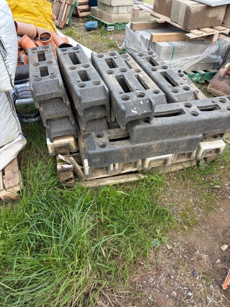 Hera Fencing Feet/Stands