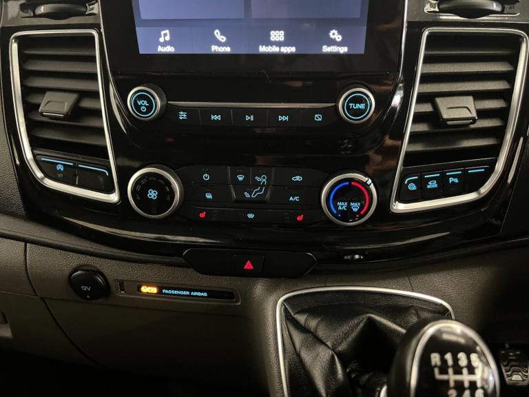 2022 Ford Transit Custom 2.0 EcoBlue 130ps Low Roof D/Cab Limited Van PANEL VAN DIESEL Manual