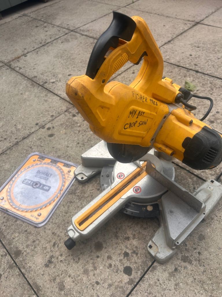 DeWalt DWS773-GB Mitre Saw – Good Working Order