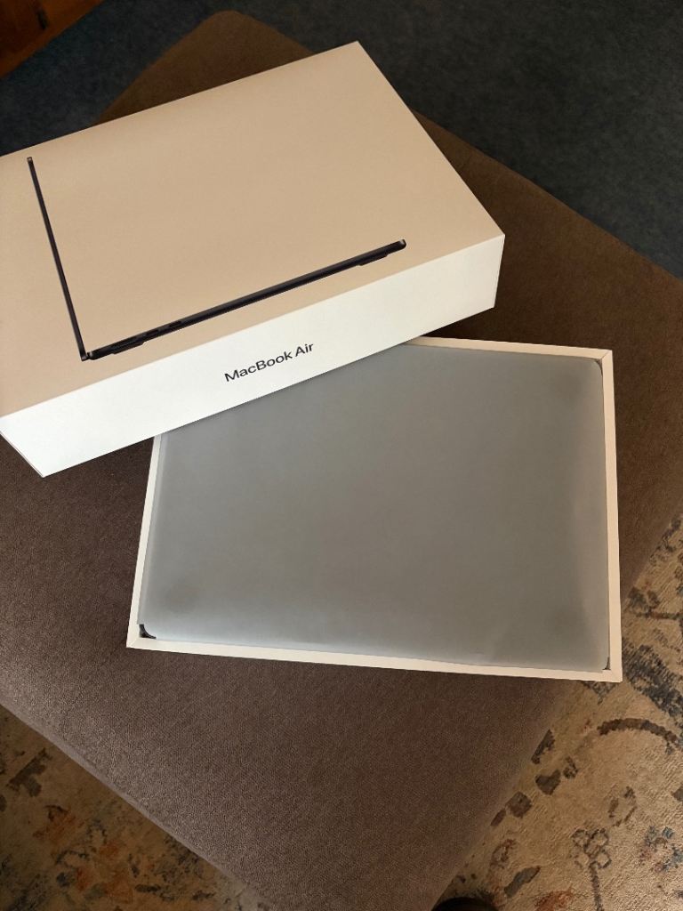 Apple MacBook Air 13 inch M3 Immaculate condition