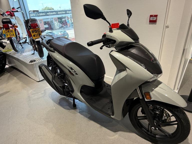 2026 HONDA SH350I **Pre-Registered Sale**