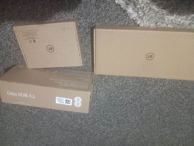 BT smart hub . Tv box pro . Bt wifi disc