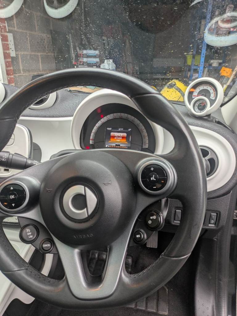 Smart, FORFOUR, Hatchback, 2015, Manual, 999 (cc), 5 doors