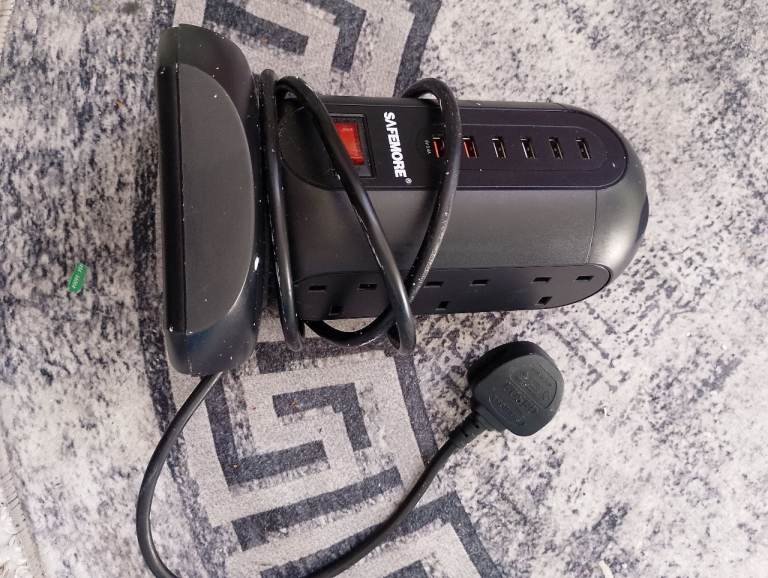 Power surge extension with usb ports on£5