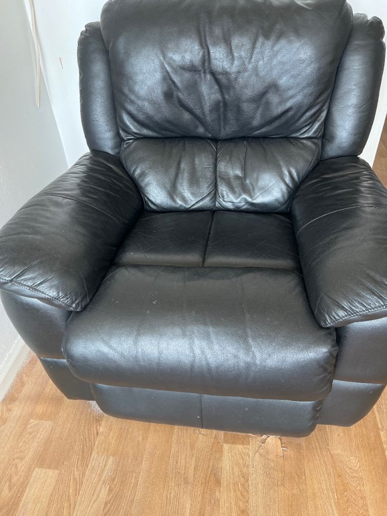 Leather black sofa for sell