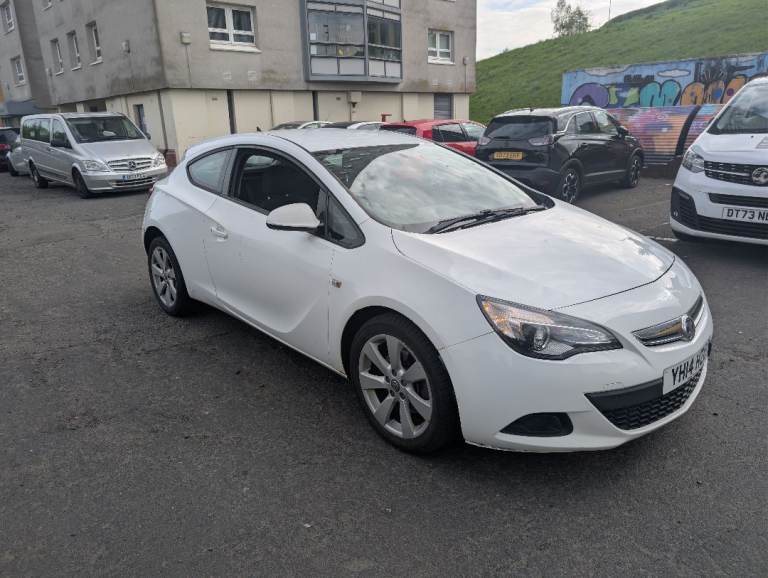 Vauxhall, ASTRA GTC, Hatchback, 2014, Manual, 1686 (cc), 3 doors