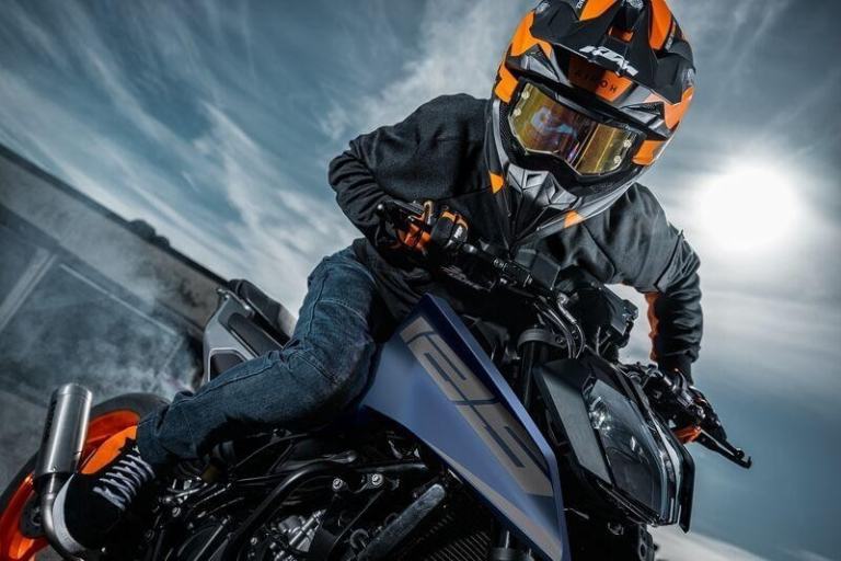 KTM 125 DUKE, 2026 MODEL, IN STOCK NOW. 4 YEARS WARRANTY.
