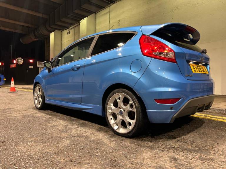 FORD FIESTA INDIVIDUAL 