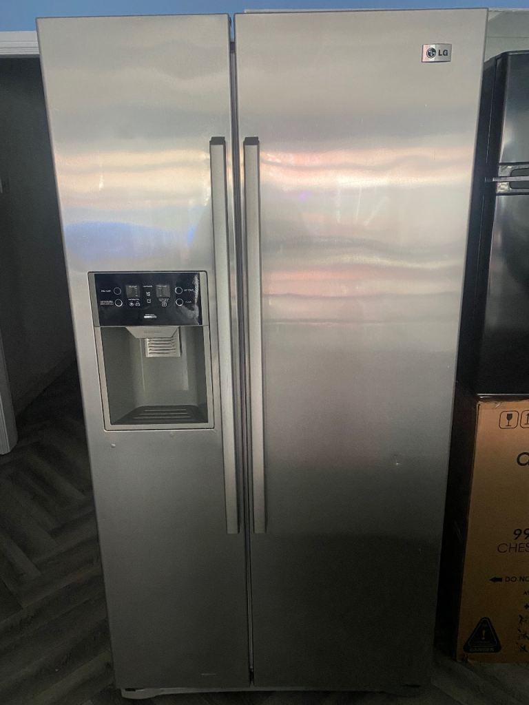 LG American Style Fridge Freezer - Silver, Good Condition