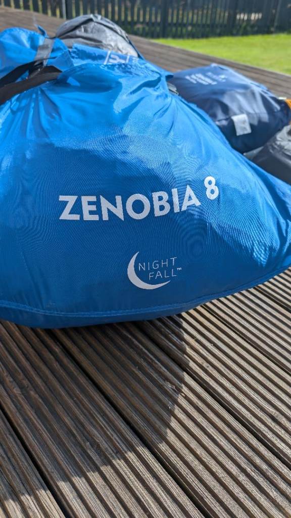  Hi Gear Zenobia 8 Nightfall Tent Bundle – Immaculate (Used Once!)