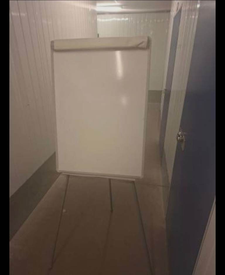 Adjustable flip chart