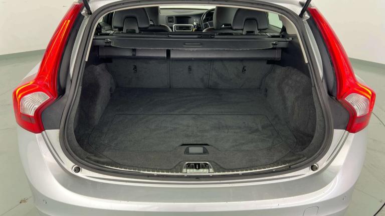 2013 Volvo V60 D2 [115] SE Lux 5dr ESTATE Diesel Manual