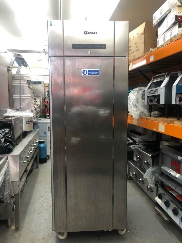Gram COMPACT K610 RG C 4N Light Duty 513 Ltr Upright Single Door Stainless Steel Fridge