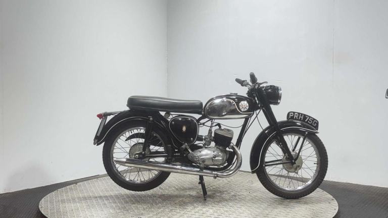 BSA Bantam 175 D14/4 1968 VERY CLEAN CLASSIC PROJECT COLLECTORS BIKE