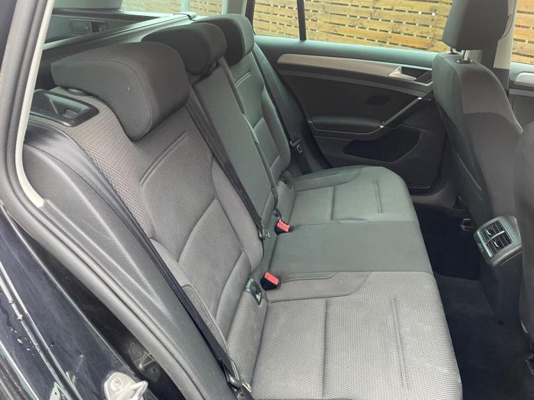 2015 Volkswagen Golf 1.6 TDI BlueMotion Tech SE Euro 6 (s/s) 5dr ESTATE Diesel Manual