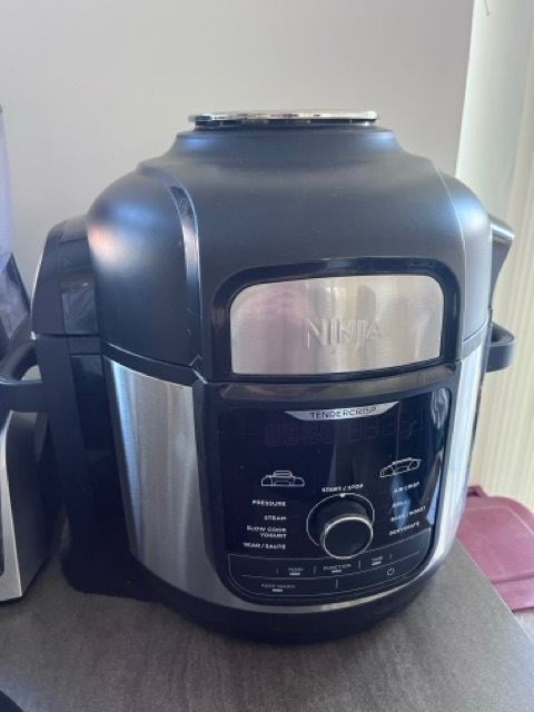 Ninja Air Fryer 9 in 1 Multi-Cooker 6L