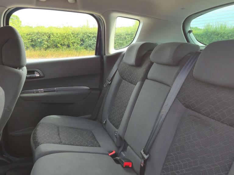 2015 Peugeot 3008 1.6 3008 Active Blue HDi S/S 5dr SUV Diesel Manual