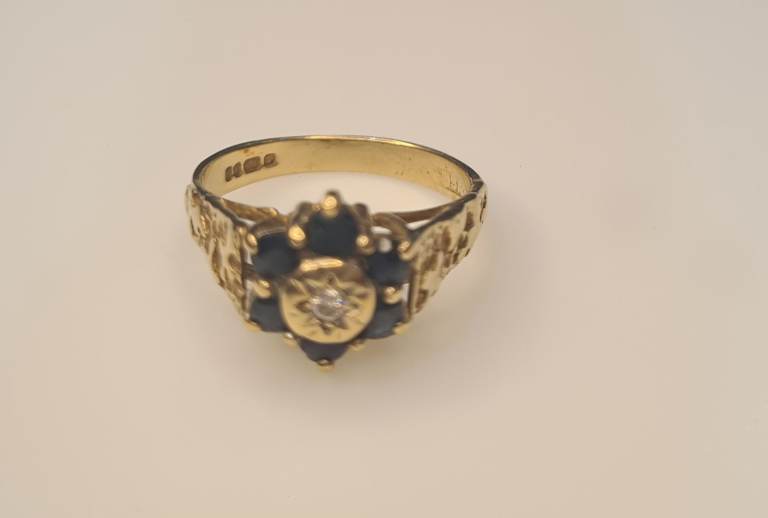  9ct Yellow Gold  diamond and sapphire Ring – 3.16g – Size O – Price Based on Today’s Gold Rate 