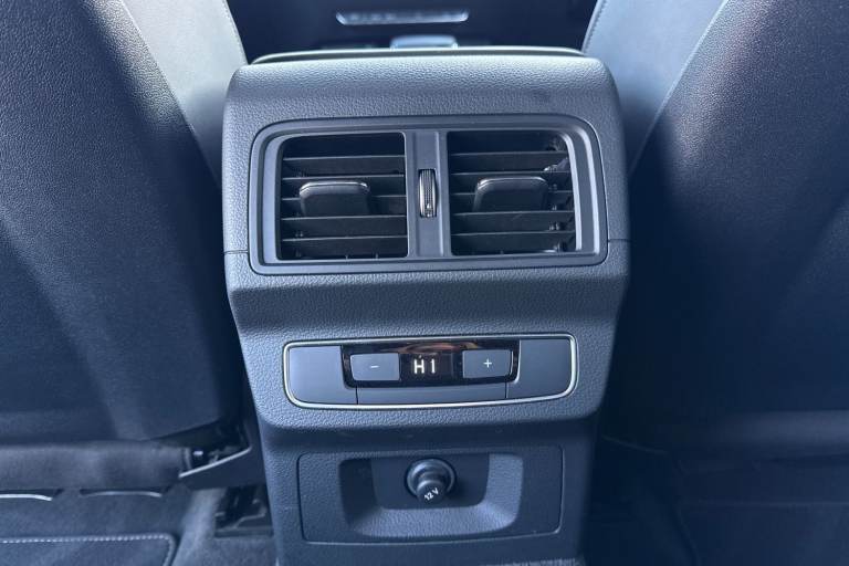 2022 Audi Q5 Edition 1 40 TDI quattro 204 PS S tronic SUV DIESEL Automatic