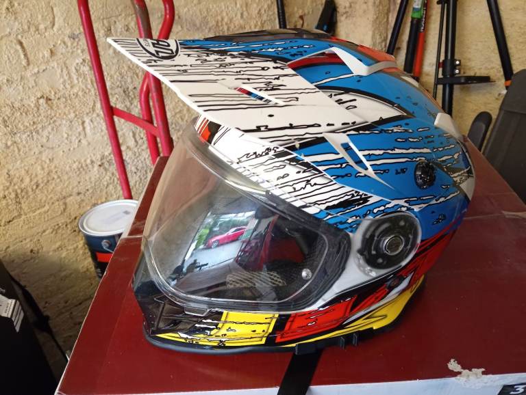 Vcan V331 Dual Sport- size large 