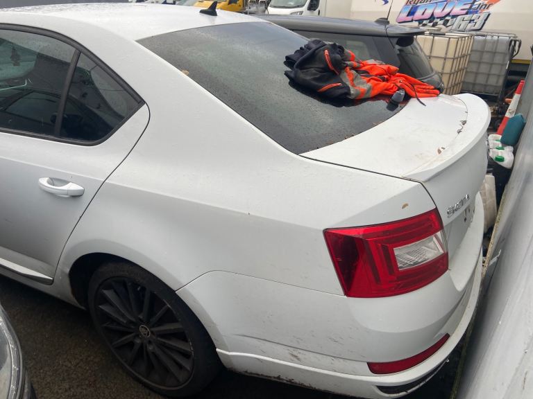 Breaking VRS SKODA OCTIVA 2015 all parts 