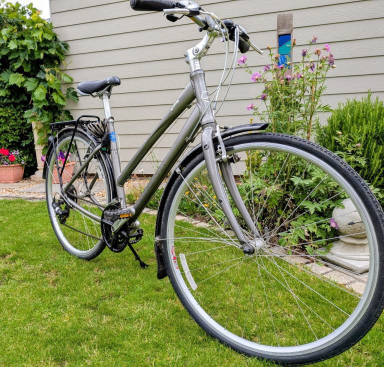 Giant ladies bike for sale
