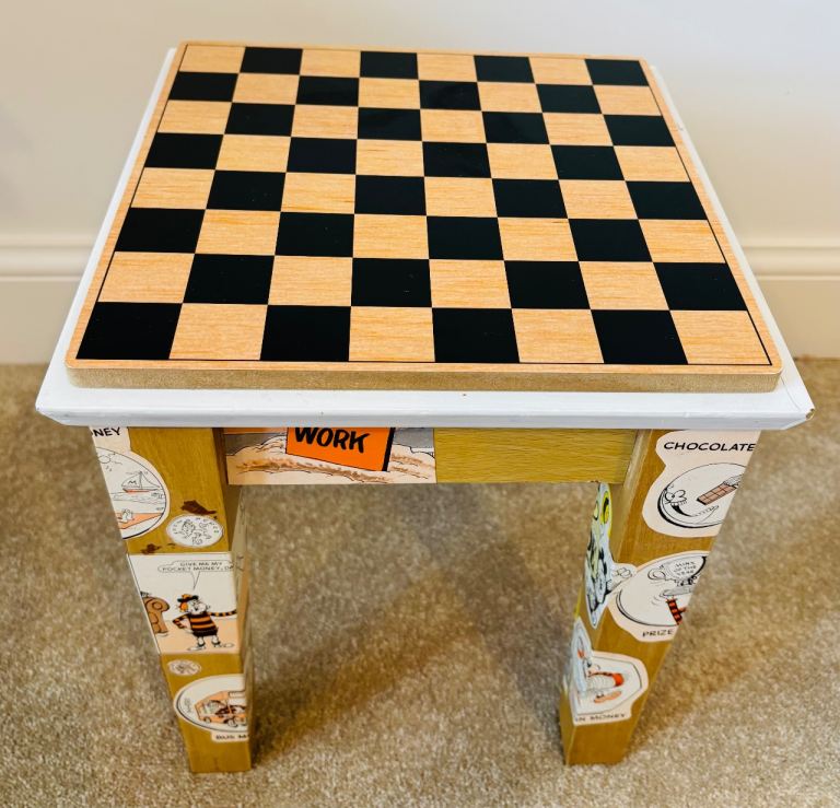 Fun Chessboard Table / Stool - Comic Strip Design