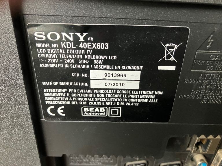 Sony 42” TV with remote control good condition 