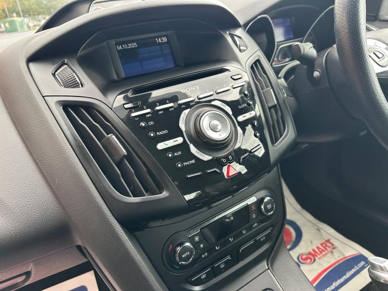 2013 Ford Focus 2.0T EcoBoost ST-2 Euro 5 (s/s) 5dr HATCHBACK Petrol Manual