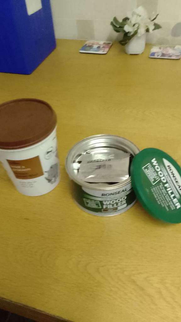 Brown Wood Filler X2