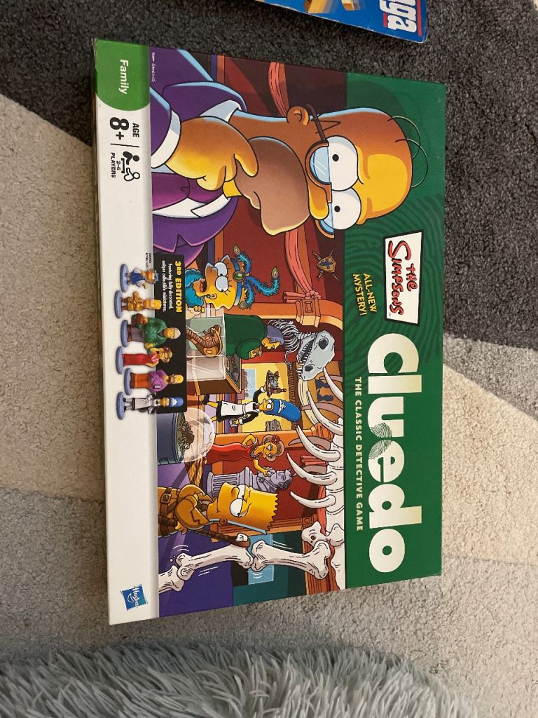 Cluedo The Simpsons Classic Detective Game – Good Condition