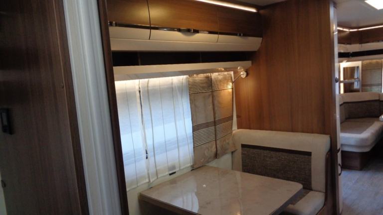 Hobby Prestige 720 UKFe 7 BERTH,FIXED BED,FIXED BUNK BEDS IN VERY NICE C... 2019