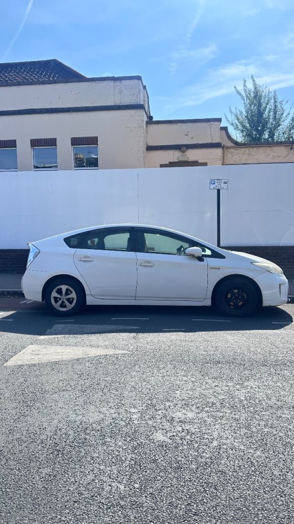 Toyota PRIUS HYBRID 2013 